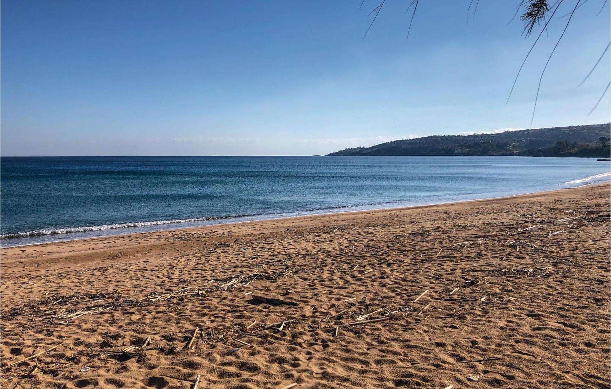 Amazing Home In Koroni With Wifi Экстерьер фото